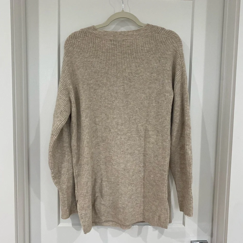 Halogen soft beige/tan v neck sweater - Picture 5 of 5